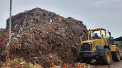 sampah-pasar-jaya