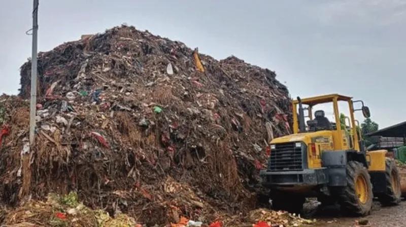 sampah-pasar-jaya