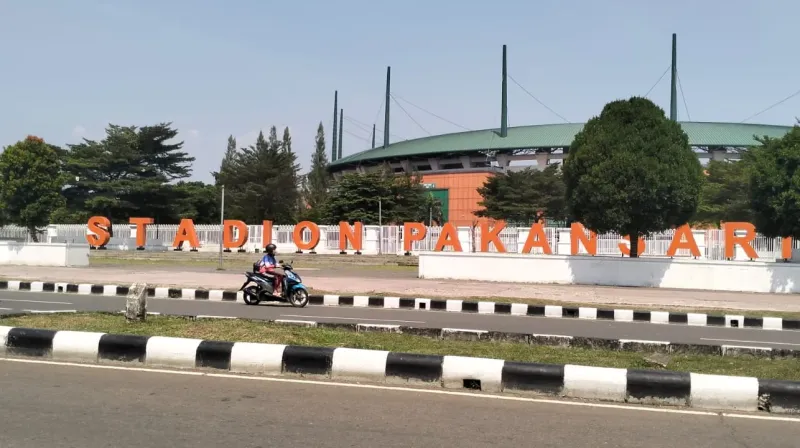 stadion pakansari
