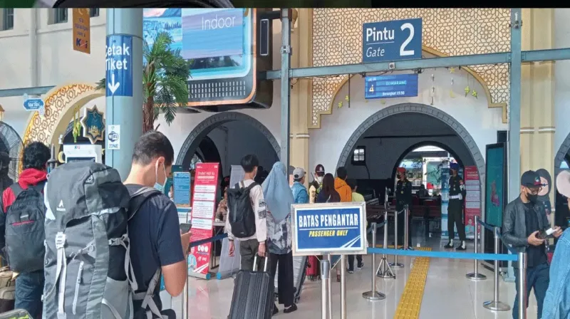 stasiun-pasar-senen